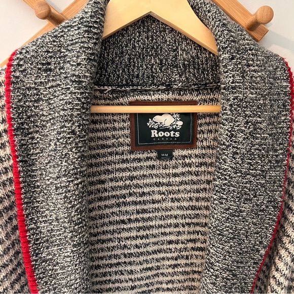 Roots Canada Shawl Collar Knit Cardigan Sweater – Wool Blend – Size M - Picture 2 of 8
